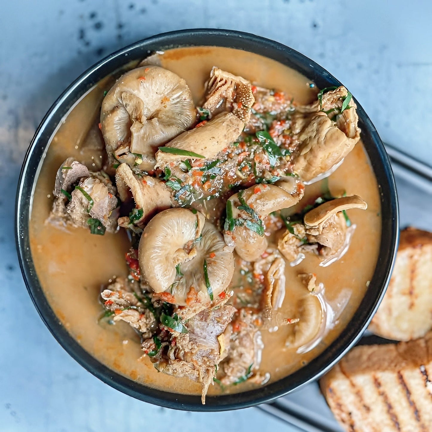 Nsala Soup - With Chicken (4L)